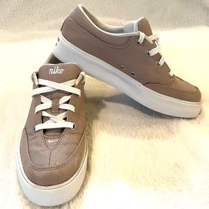 Vintage NIKE Platform Sneakers Rare